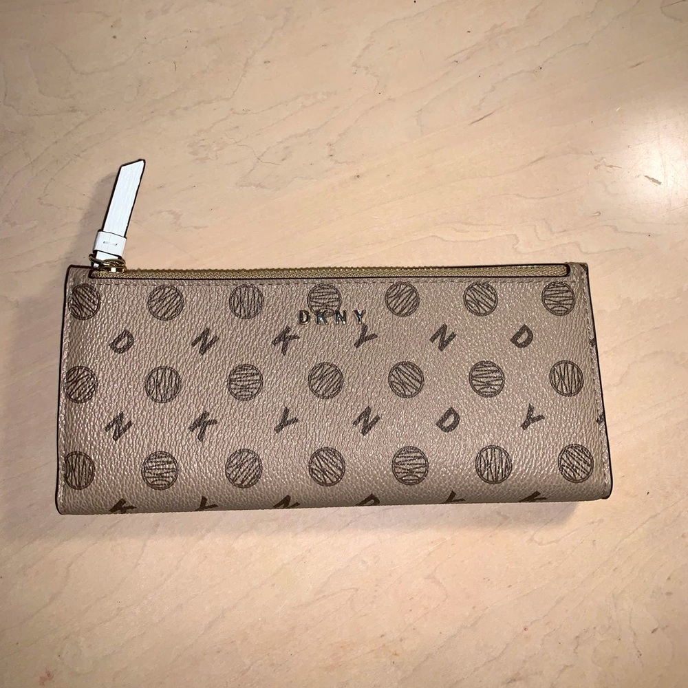DKNY Vintage Wallet (larger size)